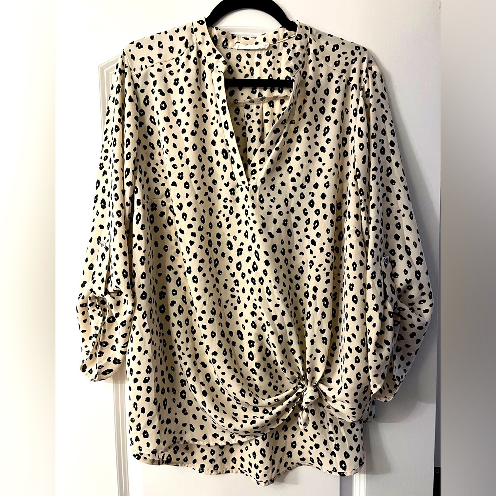 Lush Leopard Print 1x Plus Size Blouse - image 1